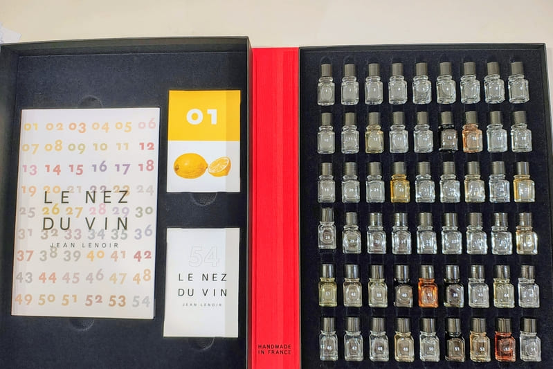 Le Nez du Vin aroma training kit used by Wanderlust for interactive olfactory learning